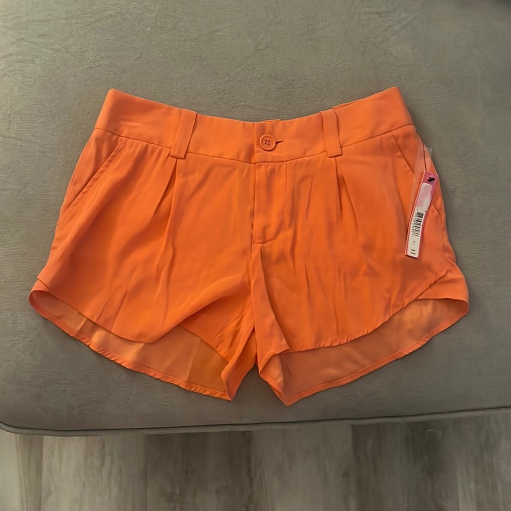 Alice and Olivia Orange shorts!